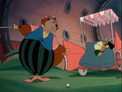 BeerCelina's tweet photo. I'm realizing I've already seen this #Elvis movie before.
From Don Bluth to Baz Luhrmann, I'll always watch the Elvis biopics.
#RockADoodle #TomParker https://t.co/xVT50RFIj7