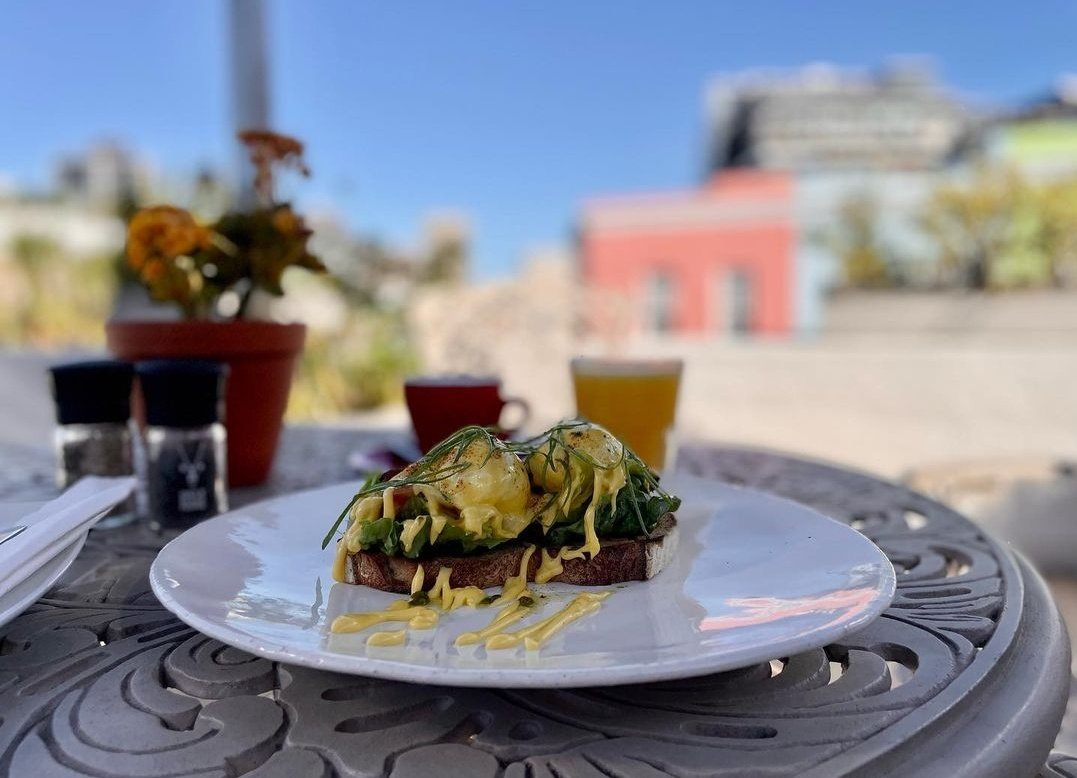 cafecharles_ct's tweet image. Best way to wake up.
#Breakfast and #Coffee in with an urban garden feel.

From 7am 🕖 until late! ☕