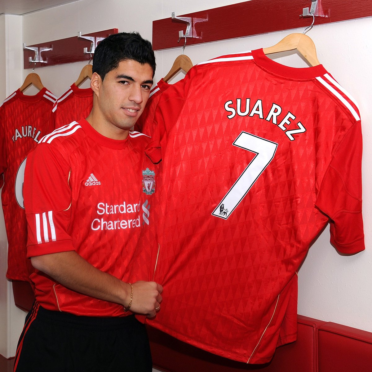 🔴 Luis Suárez joined Liverpool #OTD in 2011 ✍️

#UEL https://t.co/nc1OgCXvOB