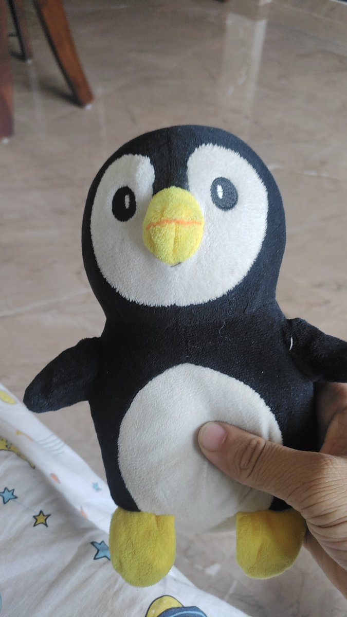gharpureSarthak's tweet photo. I found hugsy sort off.....
#friends #hugsy https://t.co/1QvXfD5fgD
