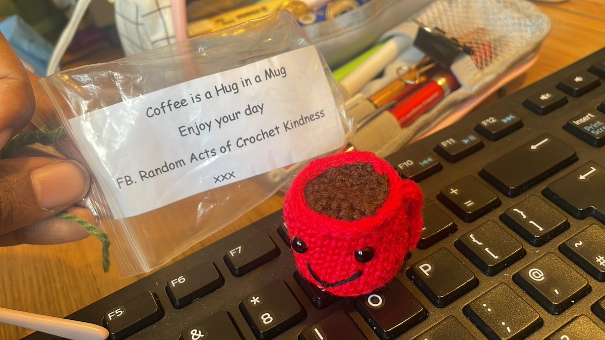 I was having a bad day but I found this! Everything feels a wee bit brighter. 

Thank you to the kind stranger who took the time to pass on a nugget of joy ❤️🥰 

#RandomActsofCrochetKindness