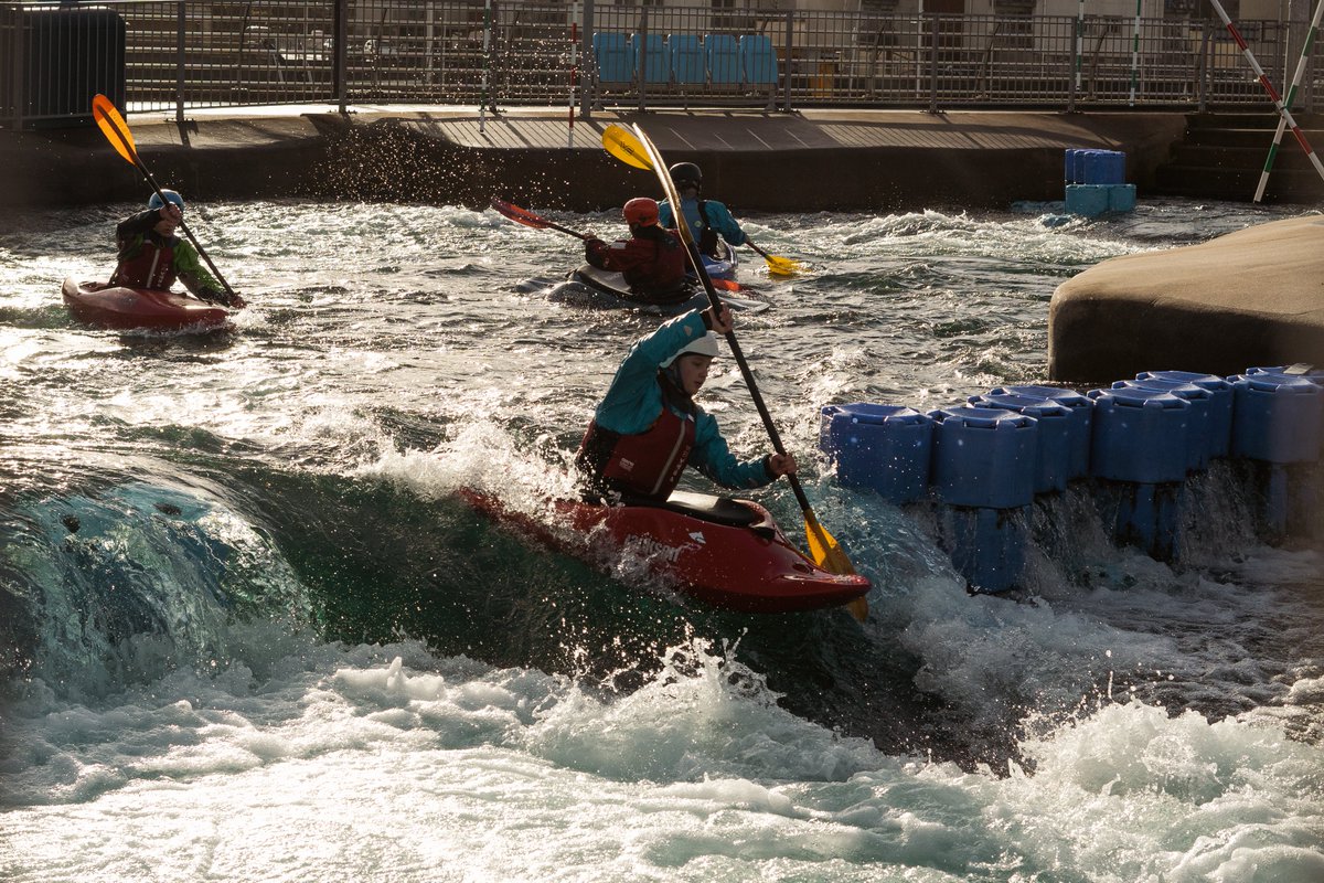 malcolOP's tweet photo. We kickstarted the New Year with an exciting trip to @cardiffintww. With a couple of new faces, the team are keen to get themselves on some bigger whitewater this year!
#malcolop #kayaking @malverncollege https://t.co/sSNgJvNLUx