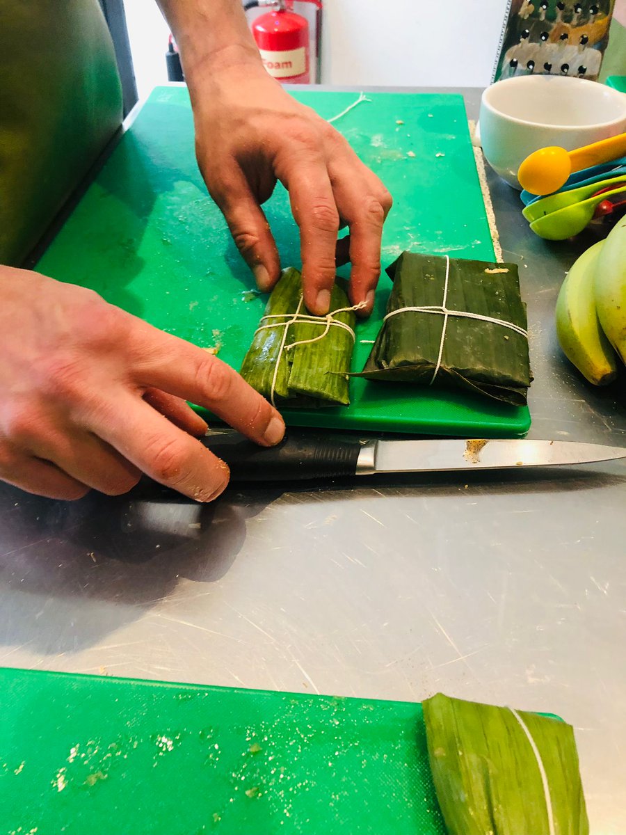 GardenMusLearn's tweet image. This is blue draws AKA Dukunoo or Tie a Leaf. It's a Jamaican dessert made from cornmeal, sweet potato, coconut and raisins and cooked in a banana leaf. Thank you @NikasKitchen for sharing this traditional recipe with us #foodlearning #gobananas