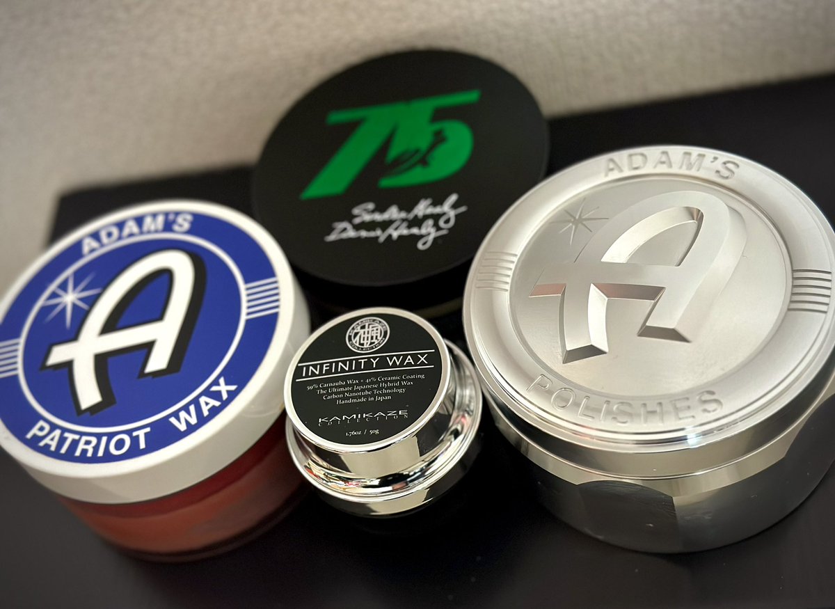yamas5's tweet image. My Wax

#TurtleWax
#HybridSolutions
#adamspolishes
#kamikazecollection