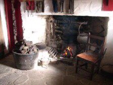 danoharafarm's tweet photo. May Brigid bless the house wherein you dwell
Bless every fireside,wall &amp;door
Bless every heart that beats beneath its roof
Bless every hand that toils to bring it joy
Bless every foot that walks its portals through
May #Brigid bless the house that shelters you
#LáFhéileBríde https://t.co/GCWjgO5Bqz