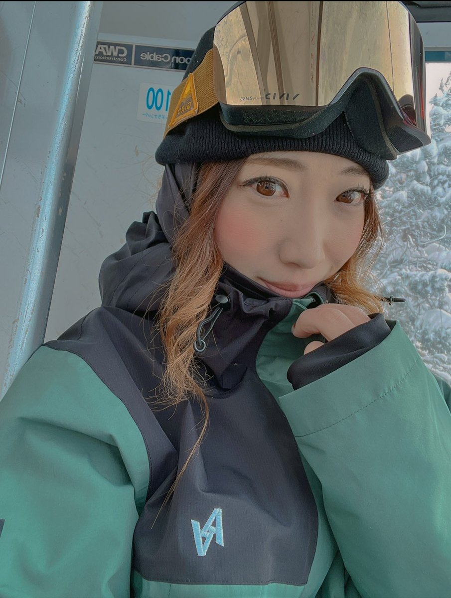 IM3817's tweet photo. この度妙高にある、杉ノ原スキー場のアンバサダーに就任させて頂きました❤︎
記念してフォロワーさんにリフト券をプレゼントします❗️❗️❗️
いいねandリポストしてくれた方の中から4名にプレゼントします❤️🤍
※Instagramでも応募可能なので是非❤︎
期間は2月5日20時まで！
#リフト券��#杉ノ原スキー場 https://t.co/fIzJS8IHE2