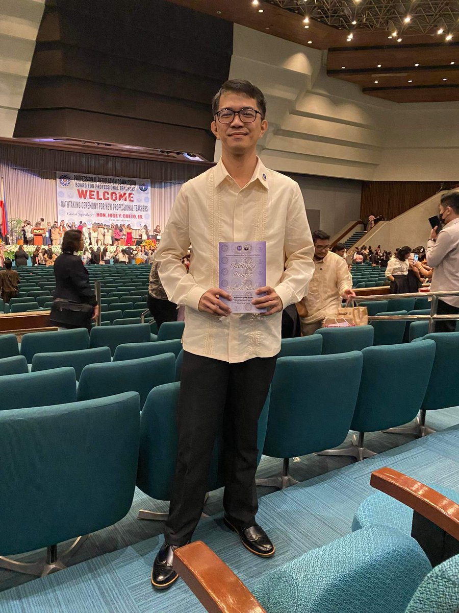 iampatburmen's tweet photo. Another achievement unlocked. Now a full pledged Licensed Professional Teacher.
Salamat Ama sa biyaya.
#ProudINC #ForeverGrateful https://t.co/6j0LnBZivV