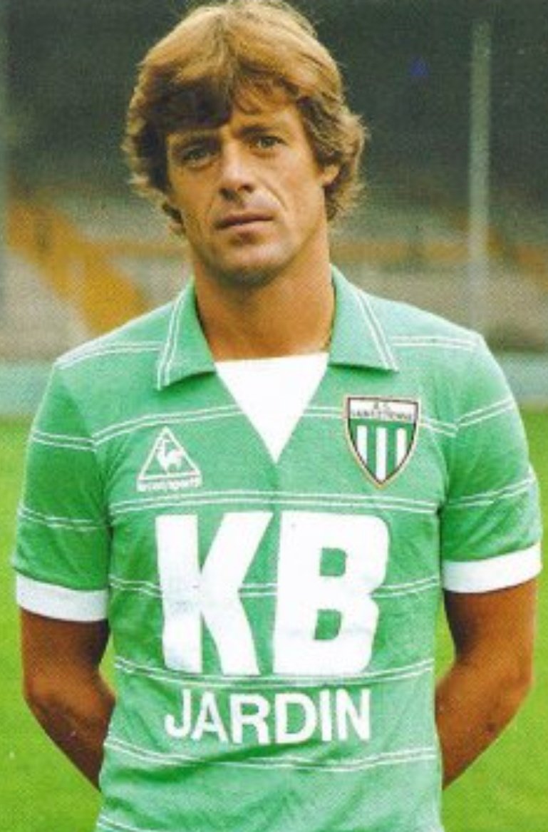 JeremChatonnier's tweet photo. Ce soir l' #ASSE rencontre le #SCB en #L2 #SCBASSE 2 clubs historique 2 finalistes d'une coupe d'Europe! Nous avons en commun ce passé si riche ! Nous aurons demain un avenir radieux grâce aux #Socios @SECBSocios 
THREAD sur comment fonctionne le @SCBastia avec un model socios 👇 https://t.co/cmO4ojbPwt