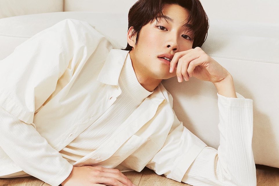 leejongwonbr's tweet photo. 📸 — IMPACTADOS COM ESSA BELEZA

Novas imagens do Jongwon postadas pela fotografa responsável pela campanha da Laka. ELE ESTA PERFEITO 

🔗 https://t.co/cu9h52XFEm

#LeeJongWon #이종원 https://t.co/L3D1WwWw6e