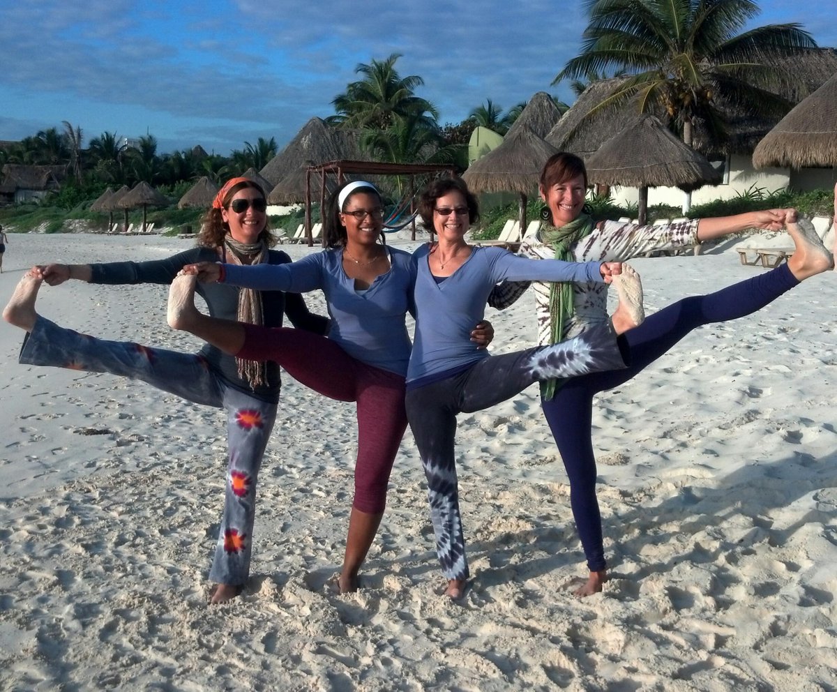 O2_Yoga's tweet photo. A Tribute to O2 Yoga from Carol:

Since this is my last week of practicing and teaching at O2 Yoga after 20 years, I want to take this opportunity to express my gratitude. 1/5 https://t.co/JlsYlQ4qYS