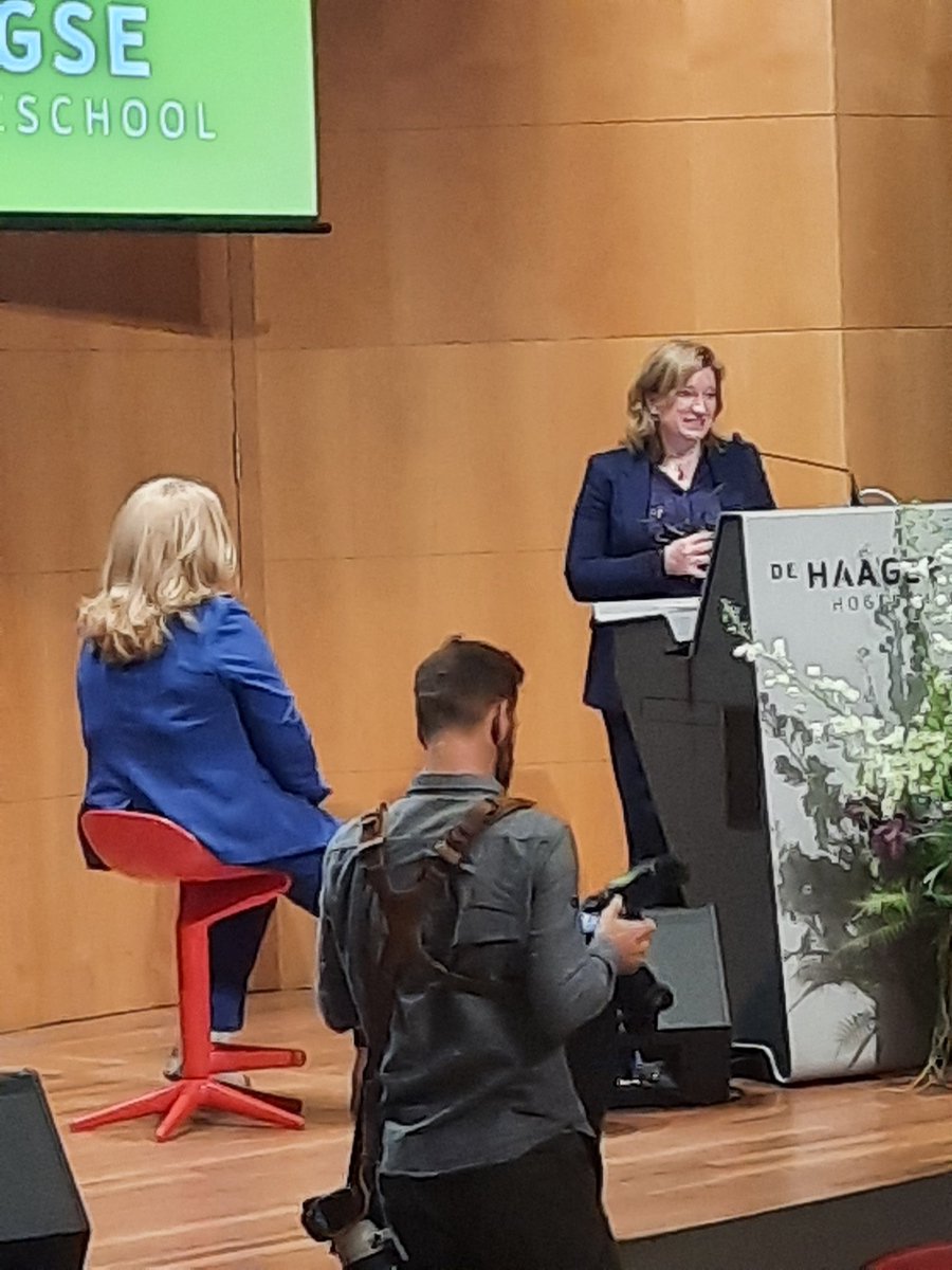 MeNieb's tweet image. Gisteren naar inaugurele rede van @yvonnevanzaalen geweest. &apos;Ze is er voor jou&apos;. Stof tot nadenken, nalezen en aan de slag.