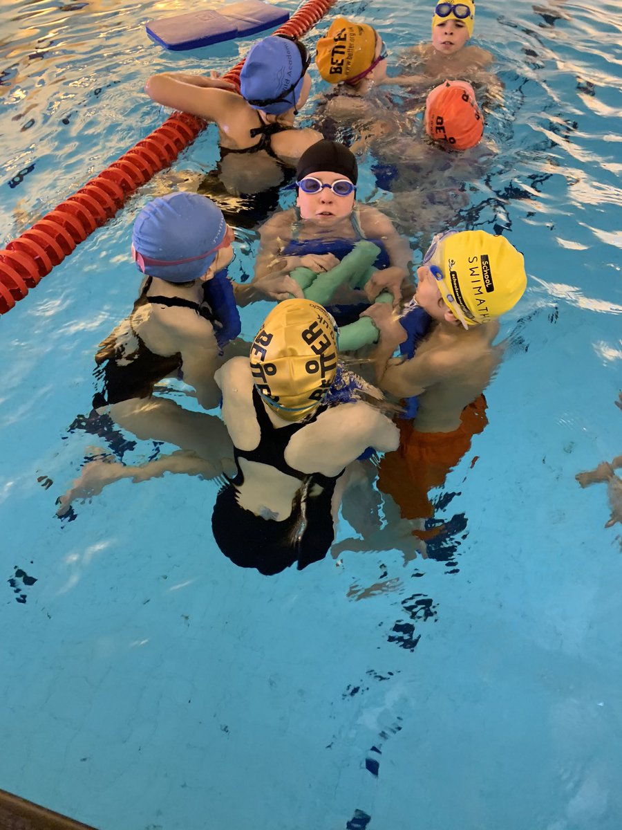 ConstantineSch2's tweet photo. Self rescue &amp; survival skills is one focus in the pool currently. We have been learning about the HELP (heat exposure lessening position) &amp; the group HUDDLE - both preserve heat. Safe entries included the straddle entry trying to keep our heads above the water 💦 @KLacademytrust https://t.co/RESaT1DS26