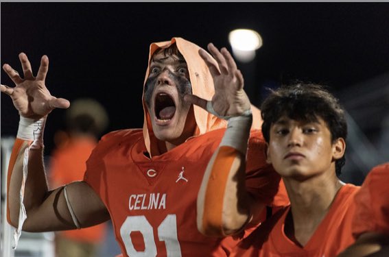 RecruitCelinaFB's tweet photo. @Jacob_Vincent81 6’3” 220lbs 
☑️ DE/LB 2023,1st TM All State
☑️ 2nd TM All Area - District 7-4A Def MVP
☑️ 86 Tckls, 23 TFLs, 9 sacks, 2 Def TDs 
☑️🏈 film- https://t.co/JZH0Z1VeN7
☑️50.5 400 meter 2.5 GPA
☑️4.59 40-Pro Agility 4.47 Vertical
☑️300 Bench- 410 Squat- 300 Clean https://t.co/lyfIK6JTOd