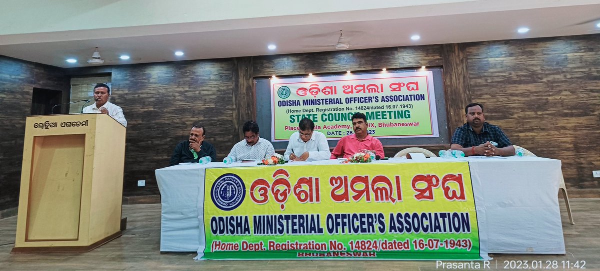 OdishaOmoa's tweet photo. @MoSarkar5T @FIH_Hockey 30 Thousands Ministerial Employees working in District Cadre are being deprived of their legitimate Grade Pay. While comparing with other cadres employees in Odisha.@CMO_Odisha @SecyChief @gapg_dept @pranabpdas
#WeDemandLegitimateGradePay4200
#GiveJusticeTo_OdishaMinisterialCadre https://t.co/FD09d07AuF
