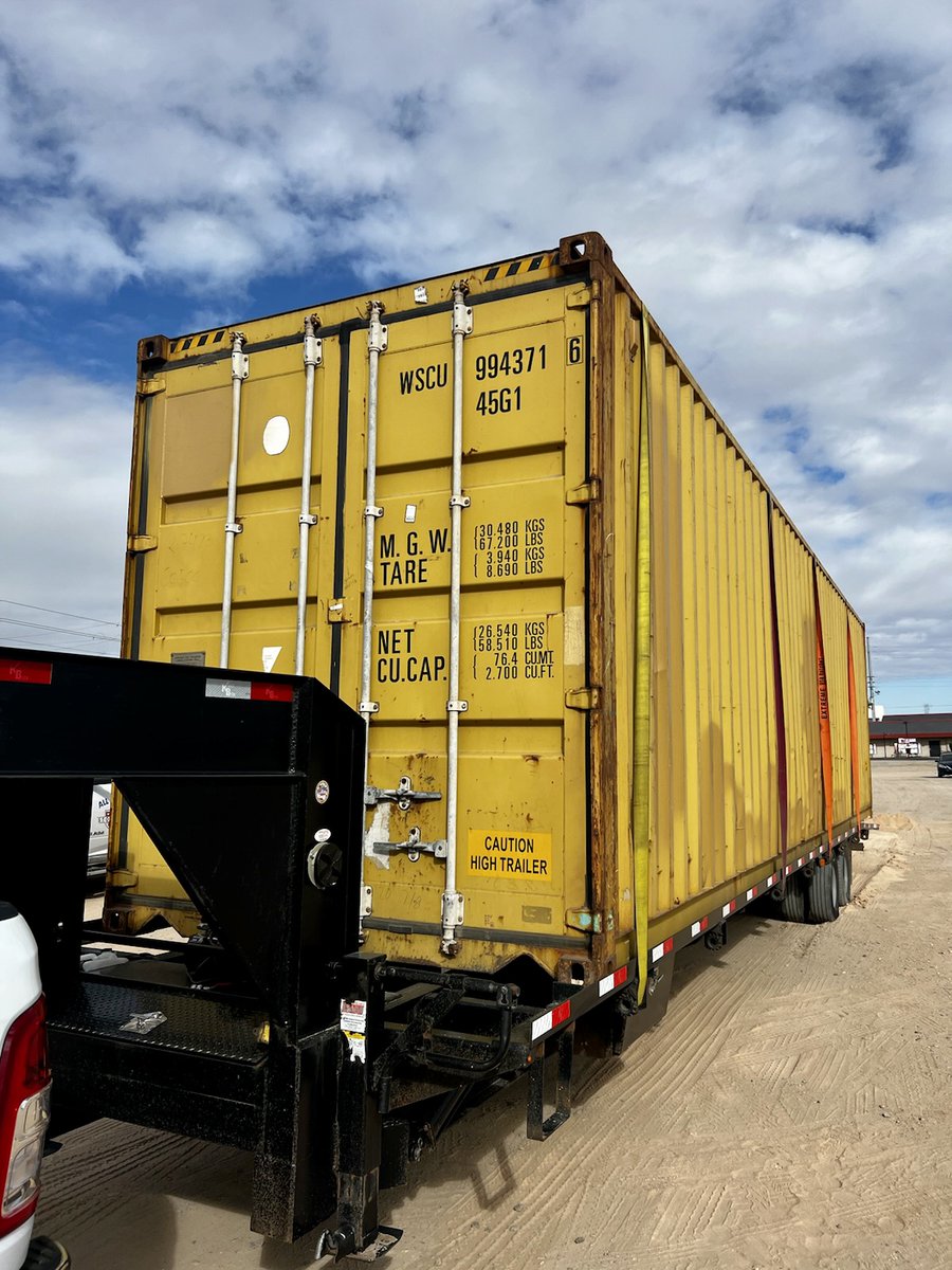 AllStar_Storage's tweet image. Our driver called this the &apos;Banana Container&apos;  But we think the color is ap-pealing 😂

#allstarstorage 
#shippingcontainers 
#modifiedcontainer
#storage 
#betterthanashed 
#bananapuns🍌