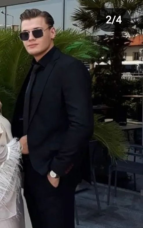 ŞU KARİZMAYA BAKARMISINIZ YA Bİ İNSAN HER YAŞTAMI AŞIRI AŞIRI YAKIŞIKLI OLUR BU ADAM ŞAKA MİDUR??? ❤️‍🔥❤️‍🔥 #aytol #aytolum