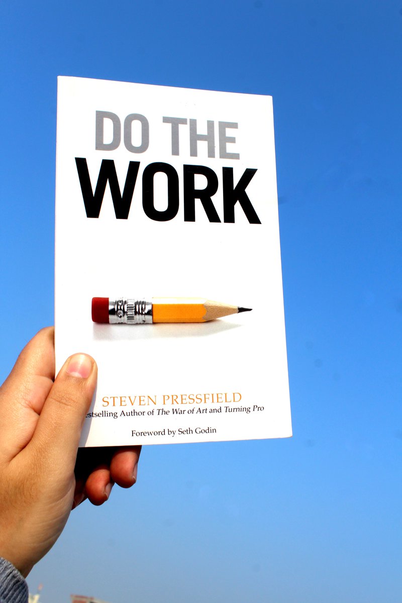 booksmyrefuge's tweet photo. 8 Lessons to Build Your Creative Muscle and Overcome Procrastination ... 

#nonfiction #bookstagram #readingfc https://t.co/DRu78uRsVq