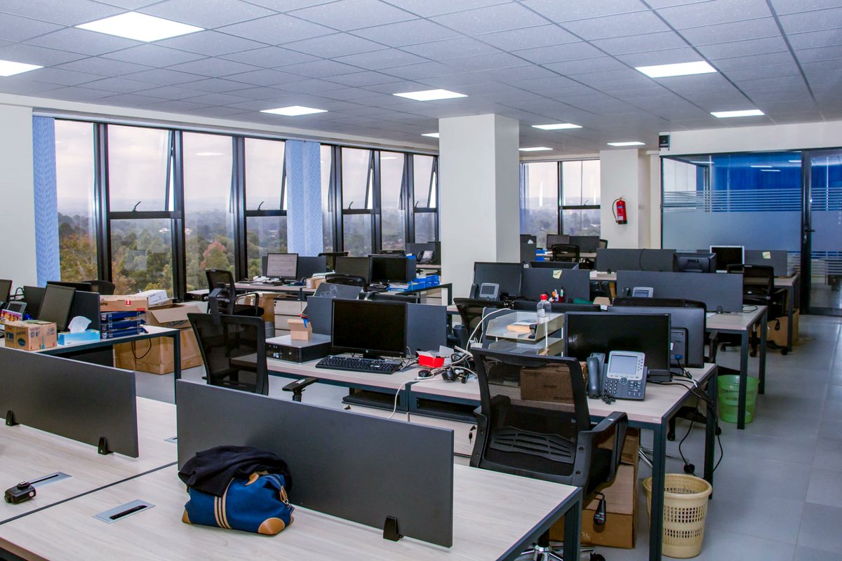 We all know that being in a cozy, welcoming environment has a big impact on the general attitude and productivity of employees. Having suitable workplace decorations
can have a significant impact on your company.
#sahihi #interiorbuilders #officespaces