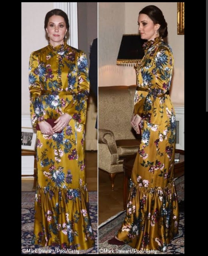 GrumpyTrollGirl's tweet photo. @meghaven247 Those werent even her worst outfits. Check these out https://t.co/UcT3V3xH9E