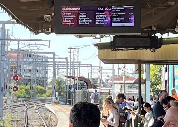 danielbowen's tweet image. “Trains will run every six to seven minutes in the peak” #MetroTrains #CranbourneLine #PakenhamLine