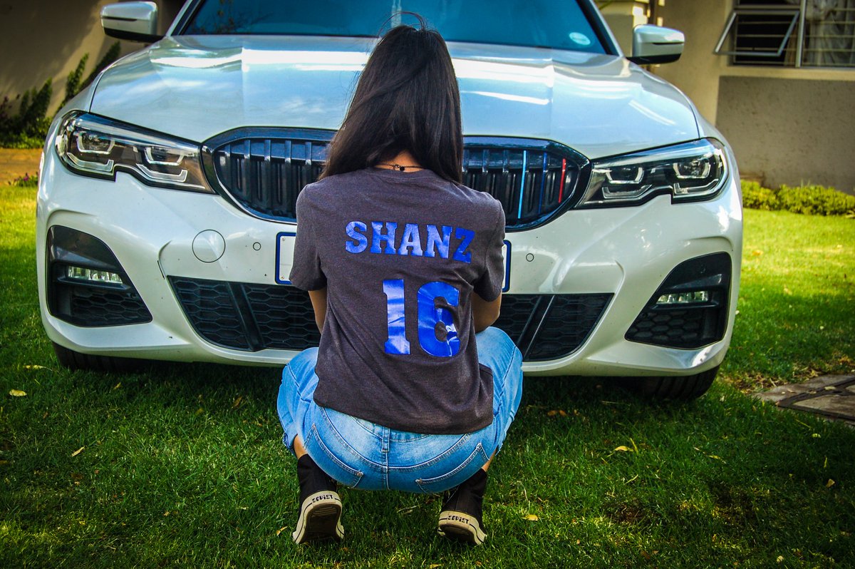 MotivationalLS's tweet photo. BMW themed 16th photoshoot 
💙🖤❤ https://t.co/PPZhTN6Ppy