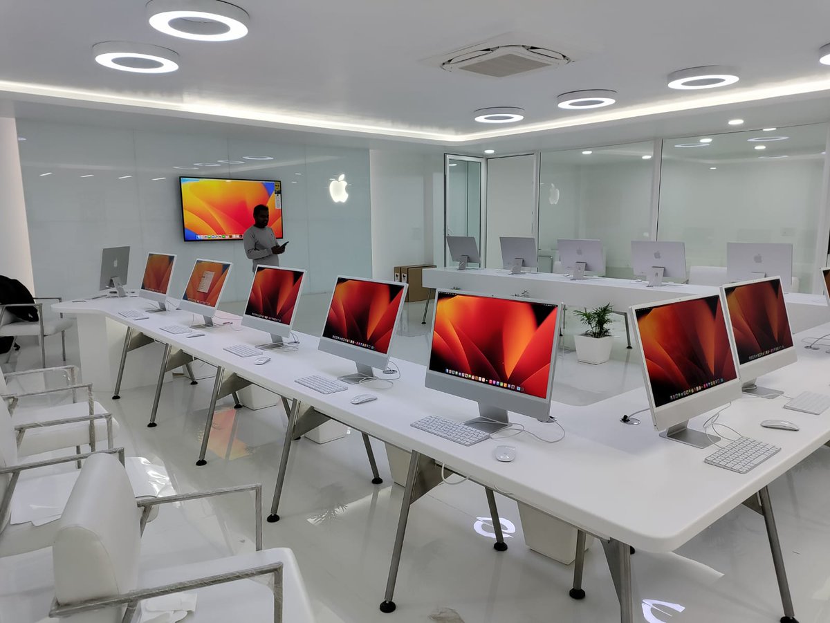 DronacharyaDgi's tweet photo. iMac lab was inaugurated at Dronacharya Group of Institutions, Greater Noida to give students best learning experiences.
Here are some glimpses of iMac Lab
#iMac #iMaclab #cbseboard2023 #iphone
#DronacharyaGroupofInstitutions
#bestprivateengineeringcollege
#multipleplacements https://t.co/6p6bzEWUoq
