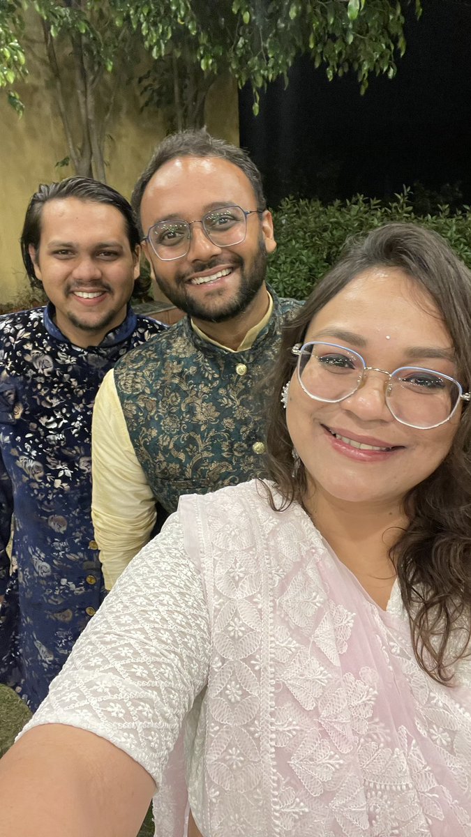 ModernMira's tweet photo. Groom Squad.🤍
@whydeepansh @ChakraWeYou https://t.co/OeOAOHEG0C
