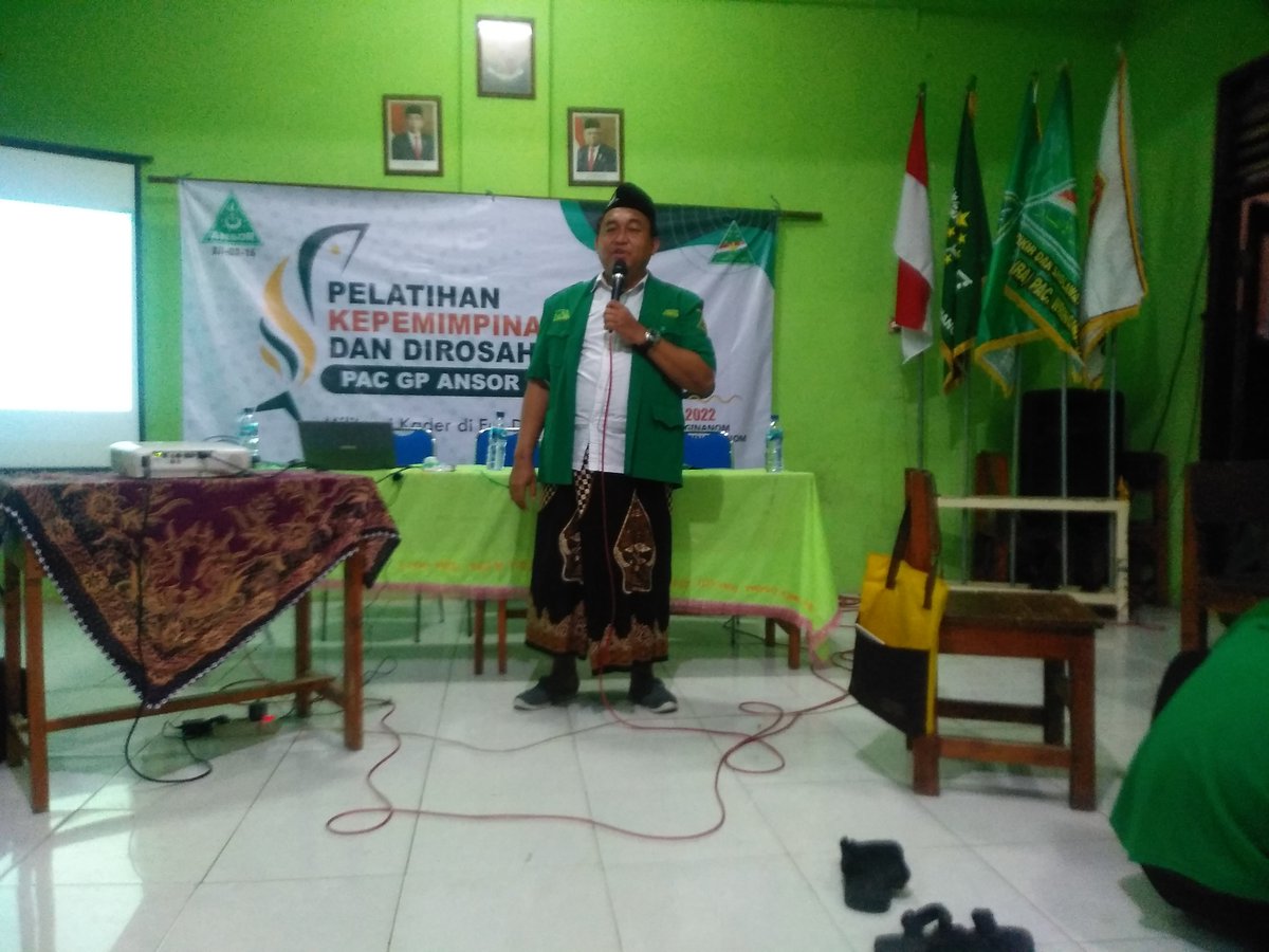 abdullah_farih's tweet photo. Kegiatan PKD dirosah ula PC GP Ansor Gresik bertempat di SMKNU Raden Fatah PAC GP Ansor Wringinanom 23-26 Desember 2022 https://t.co/rx8e9I8Bvy