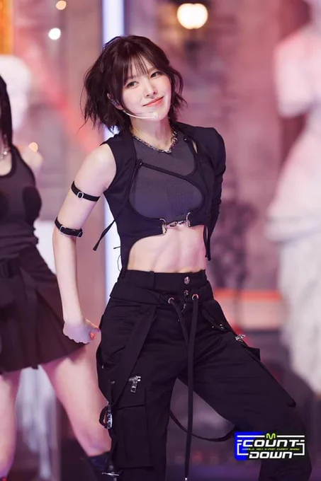 GOT the beat Wendy X KJSR. Smiling face angry abs  i will make this happen 