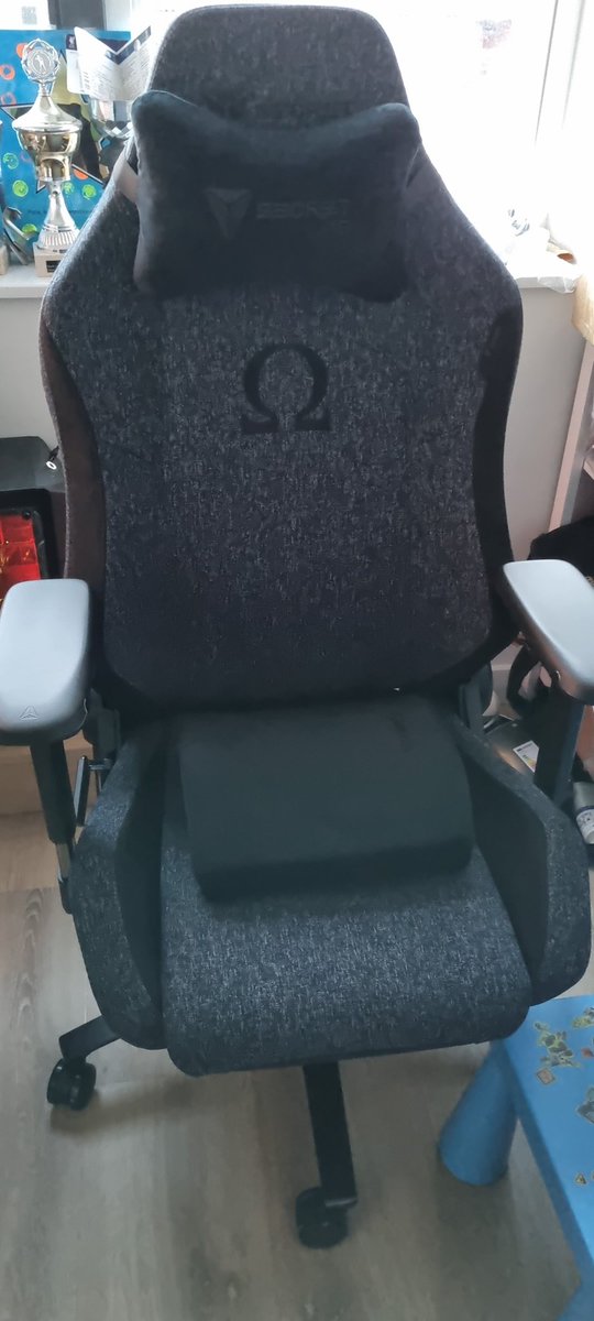 Marcel2402's tweet photo. #secretlab https://t.co/VENtuXHxxq