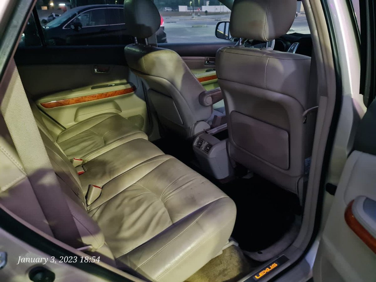 _Tiga_b's tweet photo. Available for sale 🪐
Crystal clean 
2008
Lexus 
RX350
Full option 
Foreign Used 
Clean Title 

PRICE: 5.6 million https://t.co/MpRo4ZrPOb