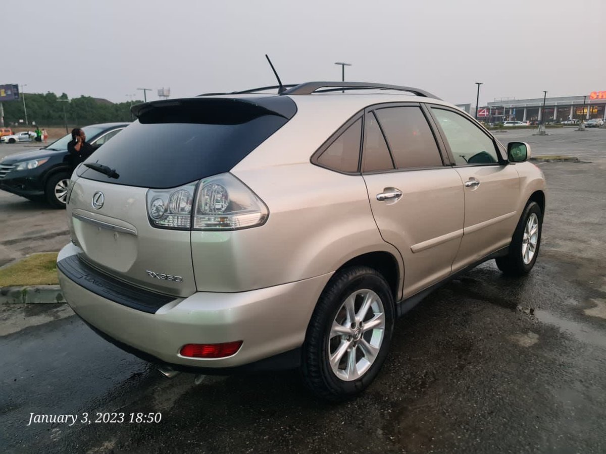 _Tiga_b's tweet photo. Available for sale 🪐
Crystal clean 
2008
Lexus 
RX350
Full option 
Foreign Used 
Clean Title 

PRICE: 5.6 million https://t.co/MpRo4ZrPOb