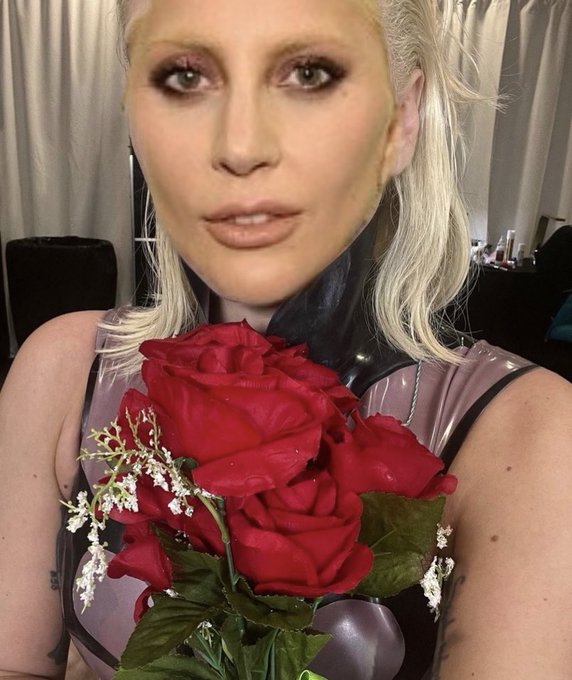 FnyR8l8aMAAU1oT?format=jpg&name=small