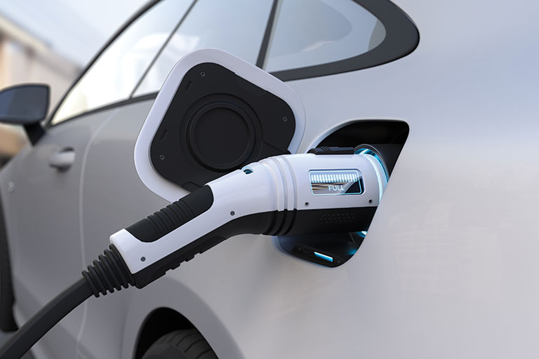 🚘 En 2022, 18% des #voitures de tourisme mises en circulation en #Suisse étaient entièrement électriques. Pour la première fois, le nombre de voitures électriques immatriculées a donc dépassé celui des voitures diesel (12%). #mobilité #transport #OFS

➡️ ow.ly/MtIg50MCYuZ