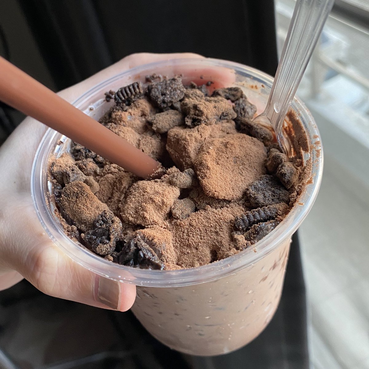 156cmjpg's tweet photo. ไมโลดิบร้านนี้อร่อยมากก😭🍫
เราสั่งเป็นไมโลดิบ + โอรีโอ้ครัชนะคะ
ของร้าน โกโก้เด็กอ้วน ถนนจันทร์ค่า✨
แก้วนี้ราคา 70 บาท สั่งจากไลน์แมนค่ะ

#อร่อยบอกต่อ #อร่อยไปแดก #LINEMAN #LINEMANTH #ไมโลดิบ #รีวิวของอร่อย #รีวิวของกิน #อร่อยเหนือชั้น #ไลน์แมน https://t.co/3jE059KgTM