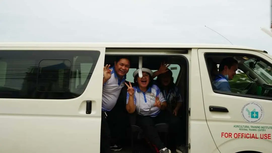 atinorthmin's tweet photo. ATI-RTC X staff is all cheers in celebrating the Institution's 36th Anniversary in the ATIng Parada yesterday January 30, 2023.
Stay tuned for more photos. π
#atinorthernmindanao
#ATIiNspire
#ishareknowledge
#ATIat36 https://t.co/zzepuwyW8Z