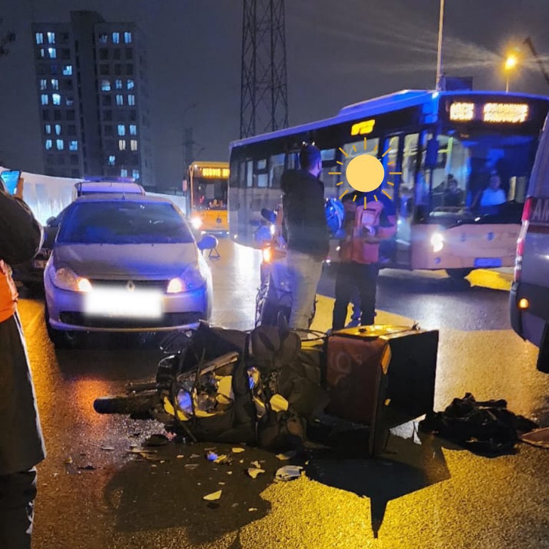 #İşCinayeti 26 yaşındaki Trendyol Go Kuryesi Mehmet Tekin, Pazar akşamı İstanbul Ataşehir’de aldığı siparişi teslim etmeye giderken bir otomobilin çarpması sonucu hayatını kaybetti. v/@solhaberportali