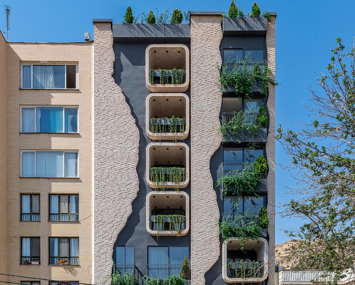 archdaily-on-twitter-koohsar-residential-apartment-ashari