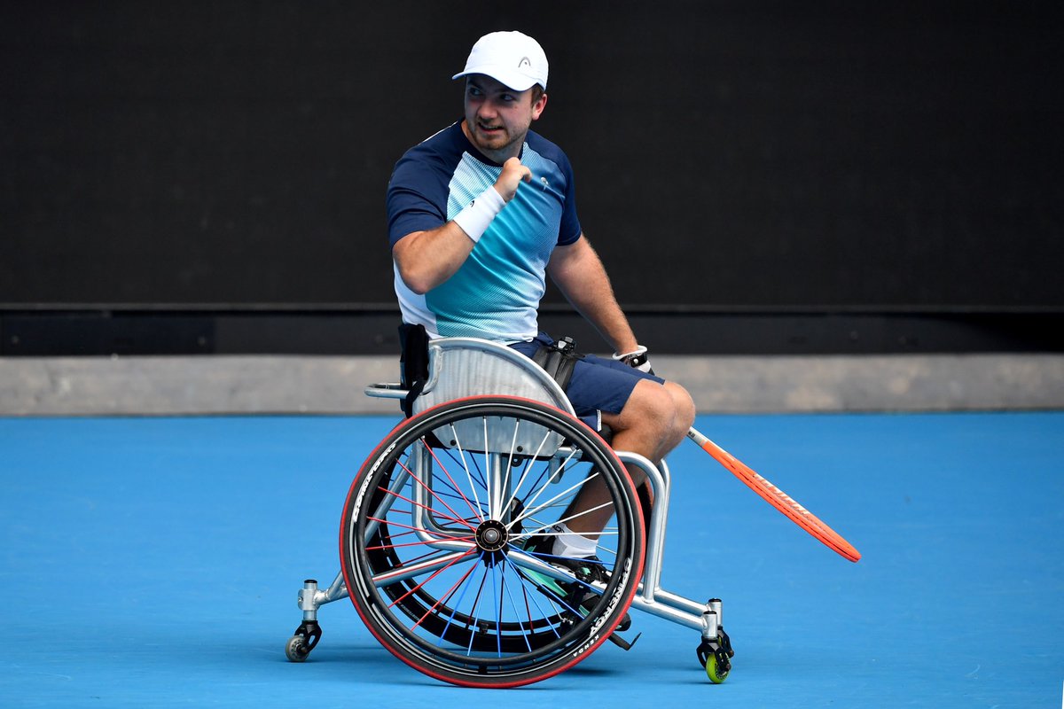 Sam Schröder tweet media