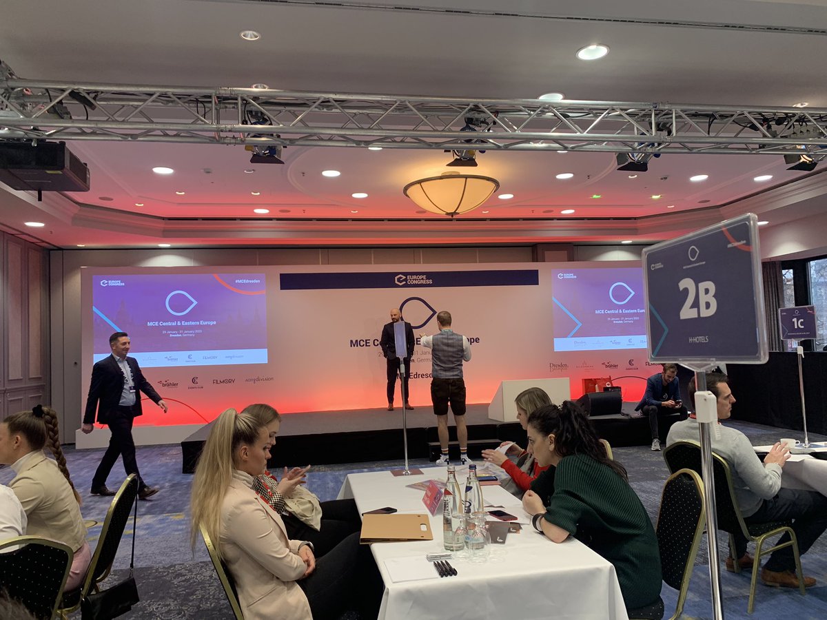 mshelsinki's tweet photo. Early birds 🦅 catch the worms! Legendary Tambola!!! 🦋🥂💕

@europecongress 
@bilderbergdresden 

#DresdenConvention​ #meetingprofs​ #eventplanner​ #meetingpros​ #b2bevents​ #miceforum​ #miceworkshop​ #meetingandeventsindustry​ #meetingsandevents​ #miceindustry​ #travelindustry https://t.co/W2TGLy6vKx