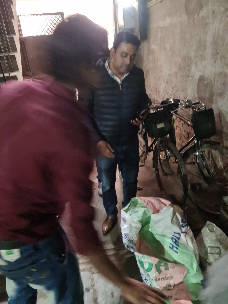 aboharchokho's tweet photo. Awareness and Checking regarding Source Segregation in ward no 09 #ulbcode800214 #pmidc #chandigarh #SwachhSurvekshan2023 #swachhabohar #SwachhAmritMahotsav, #IndianSwachhataLeague, #AmritMahotsav #SwachhtakeDoRang #HaraGeelaSookhaNeela https://t.co/IyjEDwkMOw