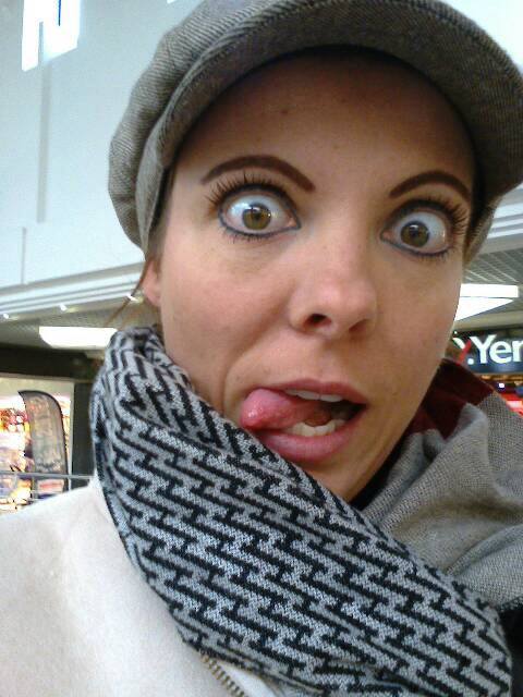 Watch Caroline Tosca's leaked NSFW photo on TwXstars