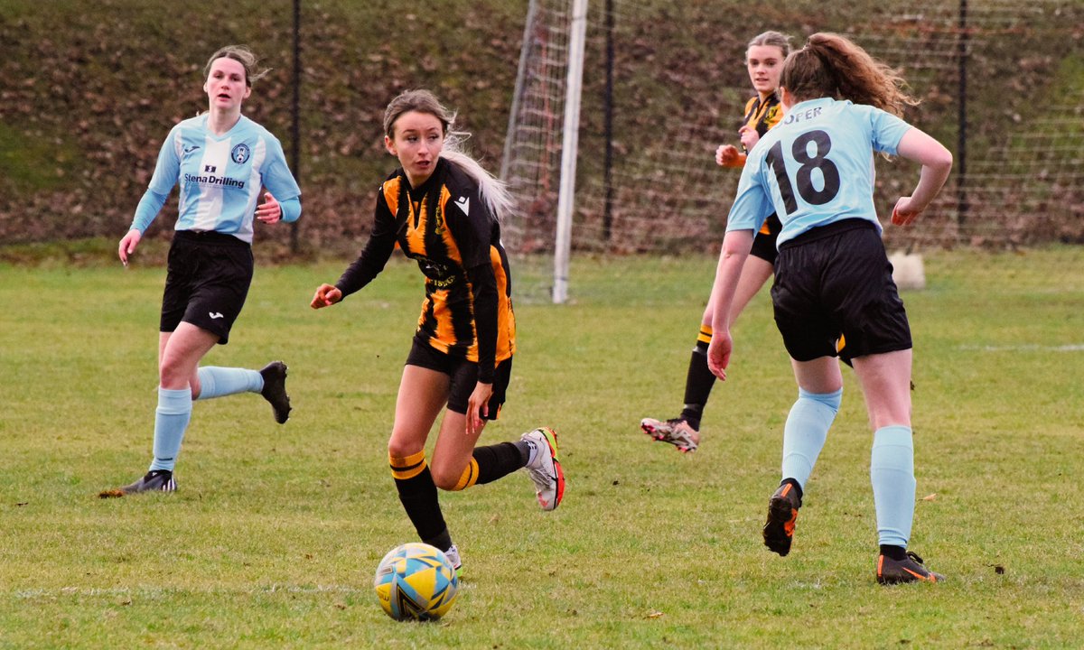 HuntlyFCWomen's tweet photo. 4 of the best pics from Sundays @BiffaSWFL match vrs @westdykethistle where we made it back to back victories with goals from Elsa Stutter, Kirsty Abernethy &amp; Tilly Storey #BeTheDifferance https://t.co/df47l4FW5Z