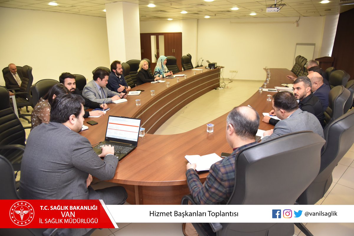 İl Sağlık Müdürümüz Op. Dr. Muhammed Tosun başkanlığında hizmet başkanlarının katılımıyla olağan yönetim kurulu toplantısı yapıldı. 
Toplantıda;
-Riskli gebelerin takibi, kanser taramalarının arttırılması için plan,