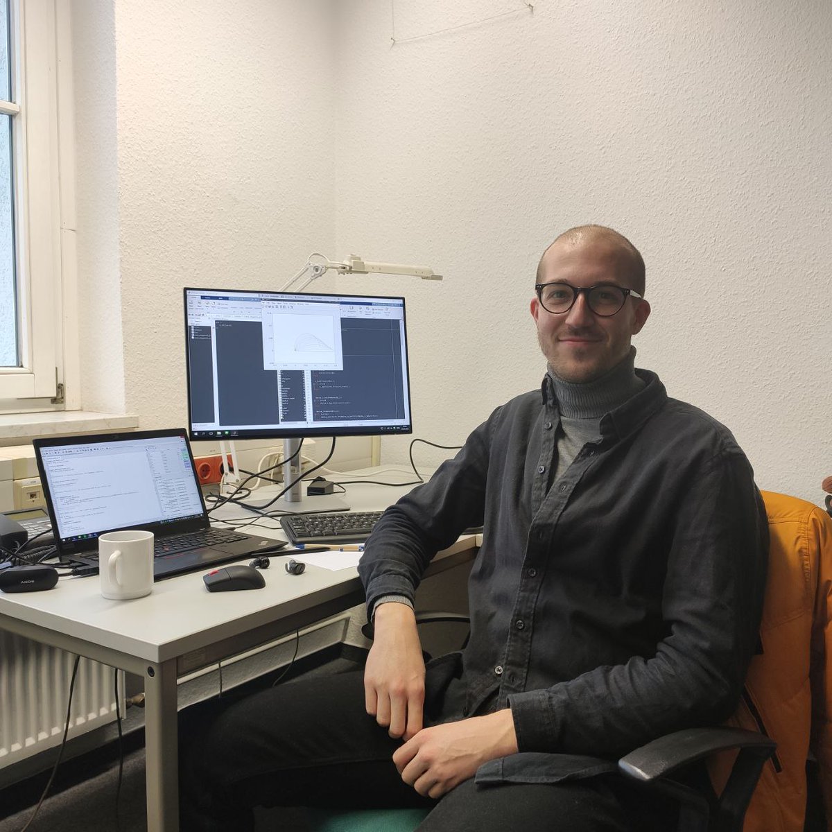 My secondment at <a href="/UniHalle/">Universität Halle (inaktiv)</a> started yesterday. In this month, I will work on the implementation of inelastic constitutive laws in Cosserat rod models. 
I am really looking forward to working with the Numeric group!
<a href="/EtnThread/">THREAD_ETN 🇪🇺</a> <a href="/deni95_/">Denise Tumiotto</a>