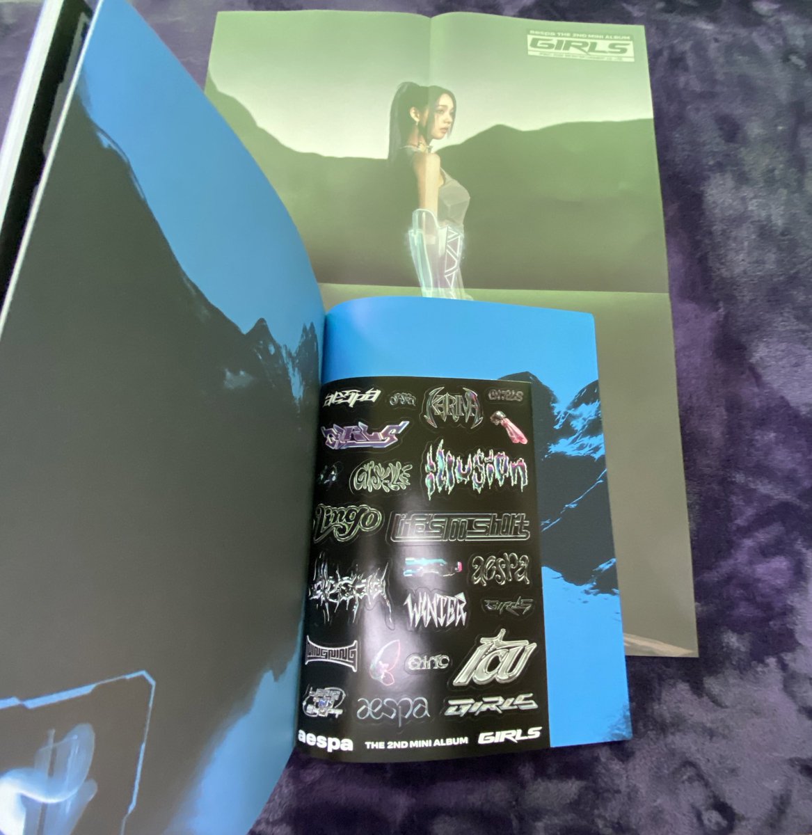 wts lfb ph #lgm_onhand

AESPA GIRLS KWANGYA VER. [UNSEALED]

₱90

— onhand 

inclus: pb, cd, sticker, folded poster
dop: after 3 days
mop: gcash
mod: sco, direct jnt/ggx, flash, tiktok

mine or dm