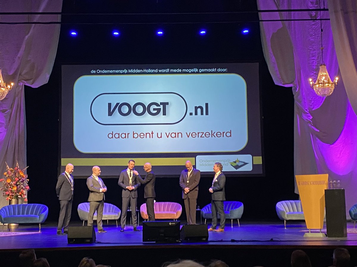 <a href="/SBG_Gouda/">SBG Gouda</a> <a href="/schouwburggouda/">De Goudse Schouwburg</a> Prachtige avond! <a href="/SBG_Gouda/">SBG Gouda</a> @DPG0182 <a href="/OPBR_BR/">OPBR Ondernemers Platform Bodegraven-Reeuwijk</a> <a href="/WernerINTOb/">Werner INTO business</a> <a href="/DitiszoGouds/">ZoGouds.nl</a> <a href="/AD_GroeneHart/">AD Groene Hart</a> <a href="/HK_Krimpenerwrd/">Het Kontakt - Krimpenerwaard</a> <a href="/VNONCWWest/">VNO-NCW West</a>