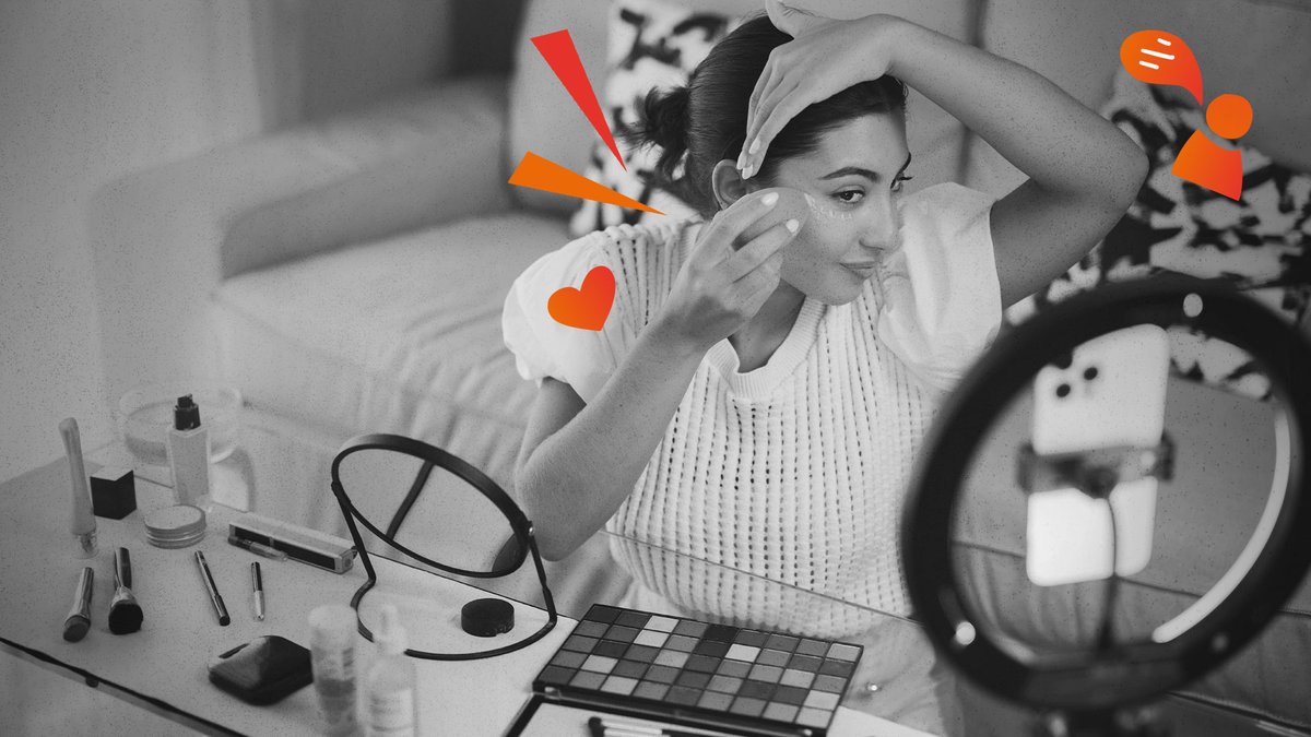 IAKI's tweet photo. POV: hai un beauty brand e devi realizzare una strategia social vincente. 
Ti diamo tutti gli strumenti per farlo in questo articolo 💄💅🏽
https://t.co/zyoxWTAdux https://t.co/io6d6FdiZQ
