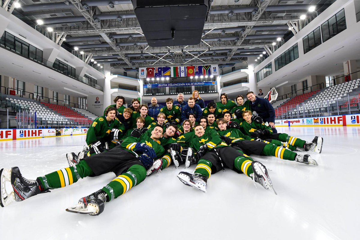 icehockeyaus's tweet photo. It was photo day at the @IIHFHockey Men's U20 World Championships in Istanbul. Meet your Mighty Bucks!
@ausolympicteam
#mightybucks
#iha #icehockeyaustralia #teamaus #teamaustralia #icehockey #ais #australiansport #aoc #australianolympiccomittee #owia https://t.co/BXKlOUQELH