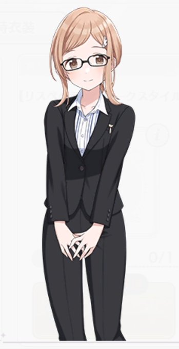 上着小さくない?女の子のスーツってこんぐらいだっけ? 